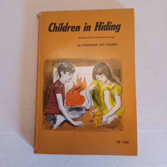 1966 Children in Hiding (Tomas Takes Charge) Paperback Book Charlene Joy Talbot - Picture 1 of 7